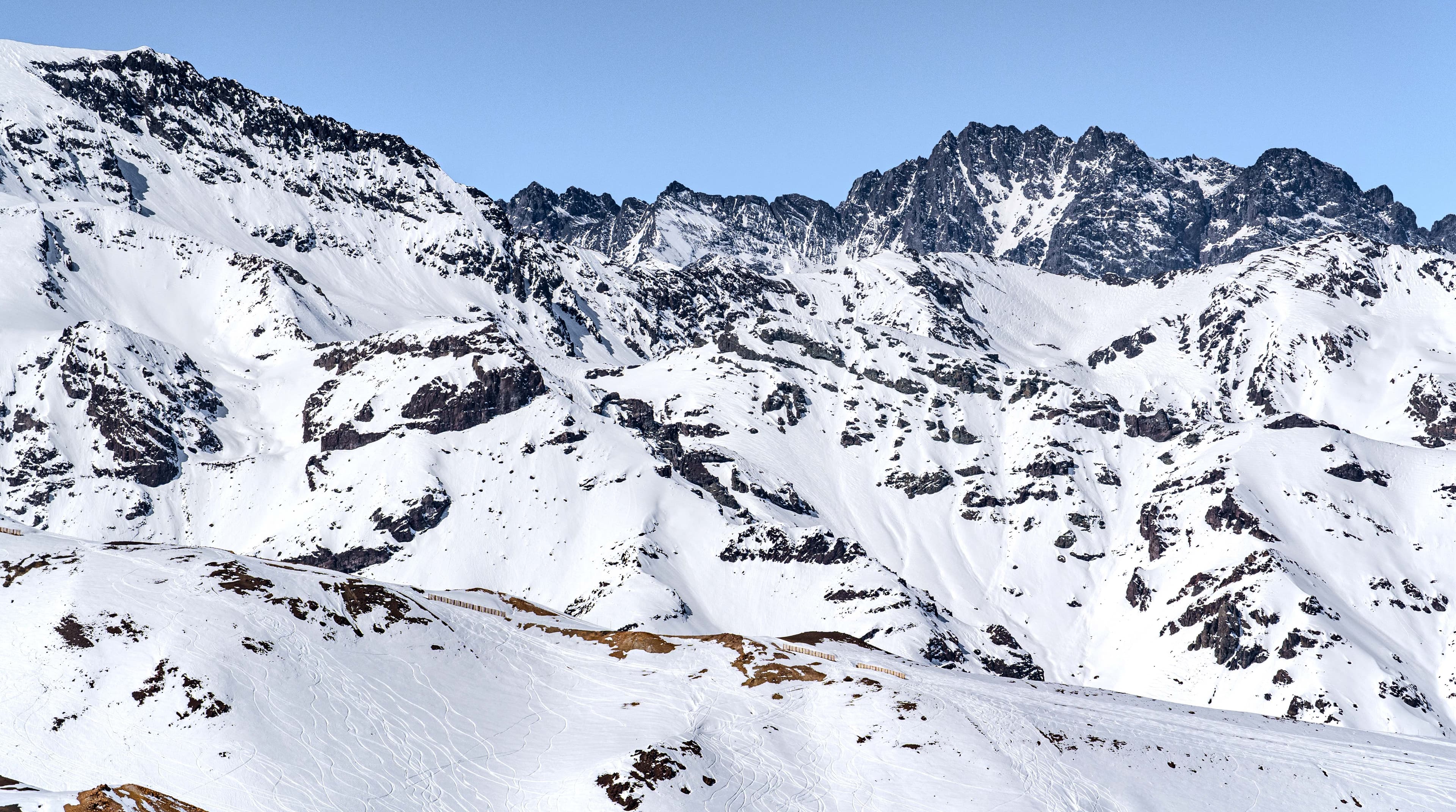 Fotografía artística de montañas por Cristian Letelier (Yiasau)