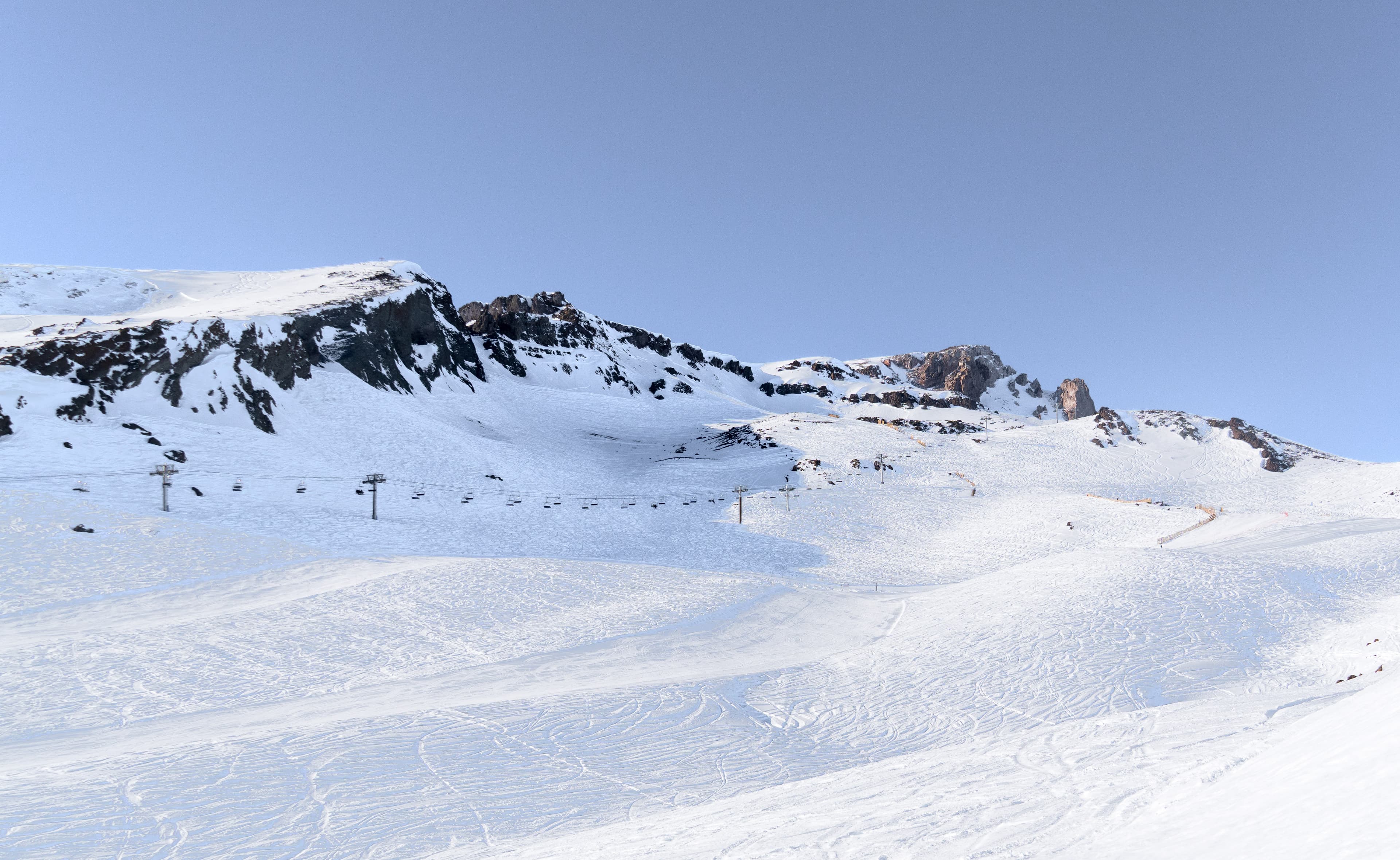 Fotografía artística de montañas por Cristian Letelier (Yiasau)